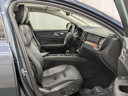 Used 2024 Volvo S60 B5 Plus image 13