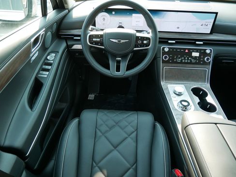 New 2025 Genesis GV80 3.5T Prestige image 7