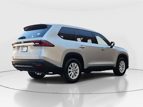Certified 2025 Toyota Grand Highlander AWD image 5