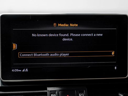 Used 2018 Audi SQ5 Premium Plus w/ S Sport Package image 39