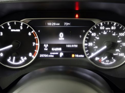 Used 2024 Nissan Rogue SV image 17