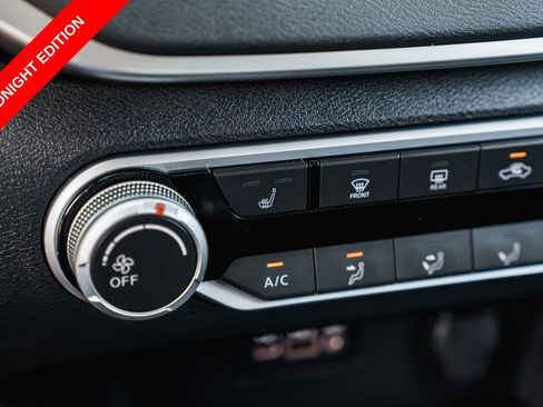 Used 2022 Nissan Altima 2.5 SR w/ Midnight Edition Package FWD image 18