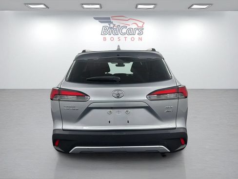 Used 2022 Toyota Corolla Cross XLE AWD/4WD image 5