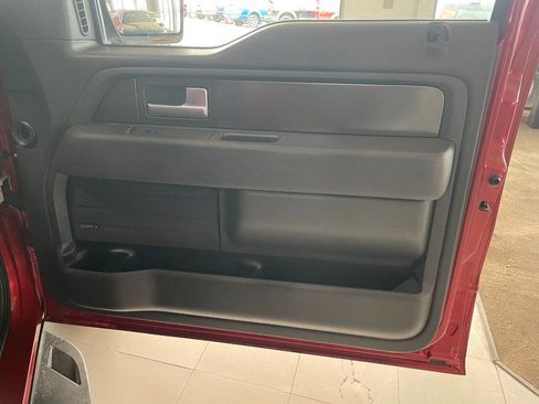 Used 2014 Ford F150 Raptor w/ Equipment Group 801A Luxury image 31