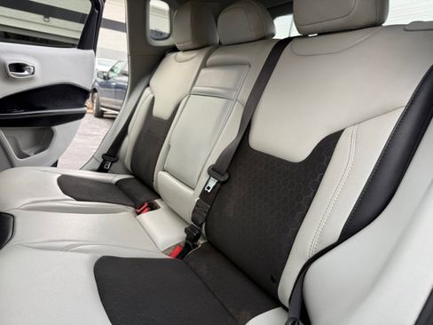 Used 2018 Jeep Compass Latitude w/ Cold Weather Group image 22