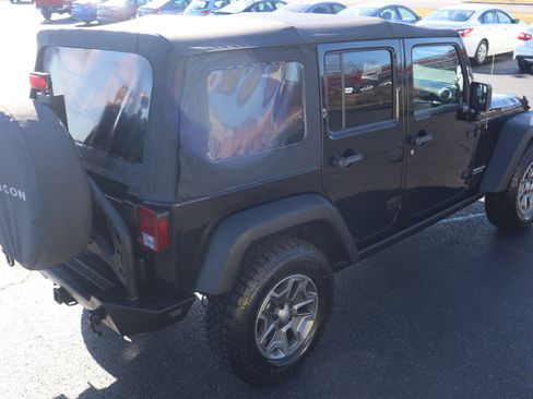 Used 2014 Jeep Wrangler Unlimited Rubicon w/ Connectivity Group image 14