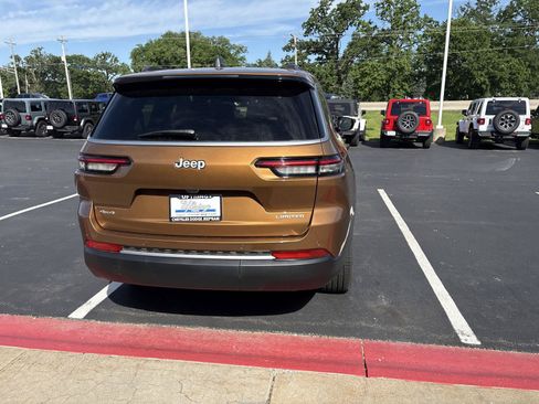 New 2026 Jeep Grand Cherokee L Limited AWD/4WD image 8