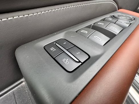 Certified 2023 GMC Yukon Denali Ultimate AWD/4WD image 22