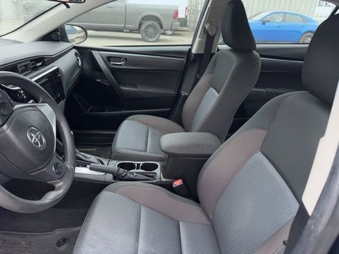 Used 2019 Toyota Corolla LE image 9