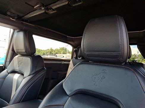 Certified 2022 Ford Bronco Badlands w/ Sasquatch Package AWD/4WD image 13