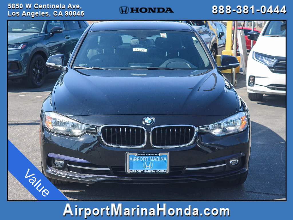 Used 2017 BMW 330i Sedan RWD image 4