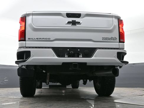 Used 2025 Chevrolet Silverado 2500 High Country w/ High Country Premium Package AWD/4WD image 20