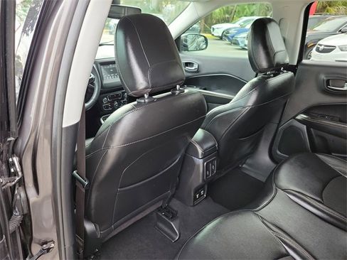 Used 2019 Jeep Compass Latitude image 14