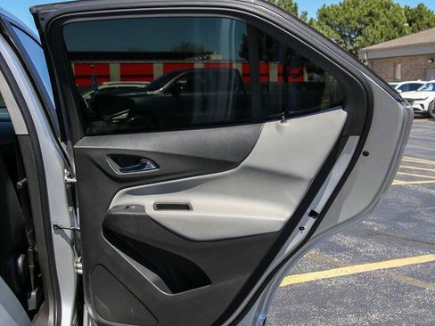 Used 2020 Chevrolet Equinox LS FWD image 21
