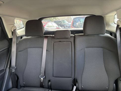 Used 2025 Kia Sportage LX FWD image 36