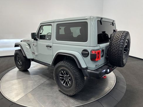 Used 2024 Jeep Wrangler Rubicon AWD/4WD image 5