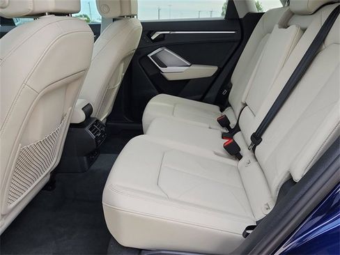 Certified 2025 Audi Q3 2.0T Premium Plus image 24