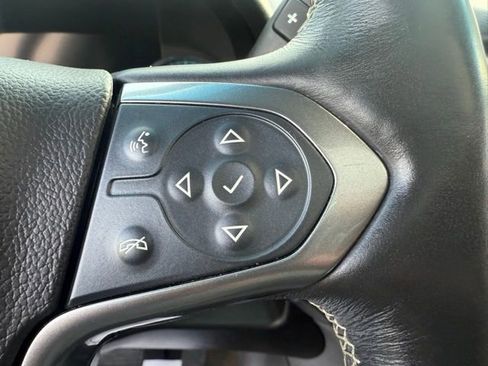 Used 2018 Chevrolet Suburban Premier image 21