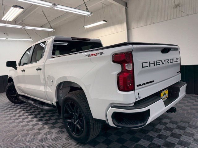 Used 2023 Chevrolet Silverado 1500 Custom w/ LPO, Dark Essentials Package AWD/4WD image 5