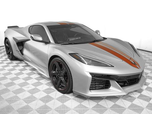 Used 2026 Chevrolet Corvette Z06 RWD image 2