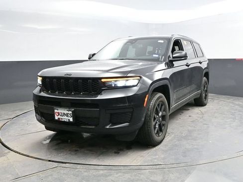 Used 2024 Jeep Grand Cherokee L Laredo AWD/4WD image 7