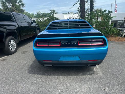 Used 2015 Dodge Challenger R/T Scat Pack RWD image 3