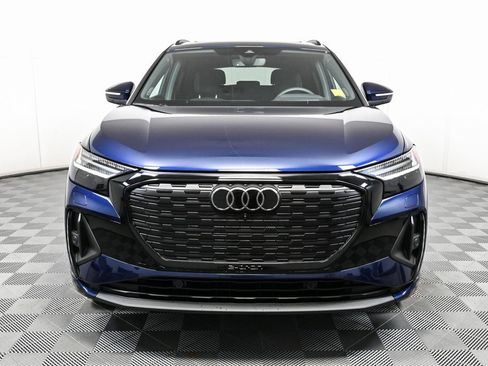 New 2025 Audi Q4 e-tron Prestige image 32