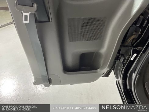 Used 2014 Nissan Frontier SV image 20