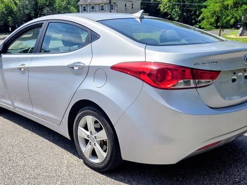 Used 2012 Hyundai Elantra GLS w/ Preferred Pkg 3 FWD image 8