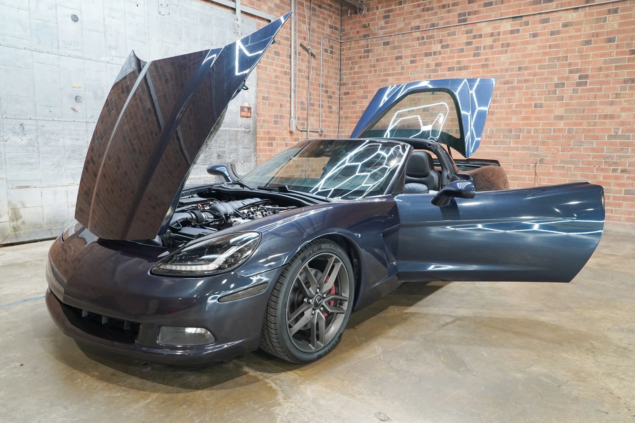 Used 2013 Chevrolet Corvette Coupe w/ Battery Protection Package RWD image 25