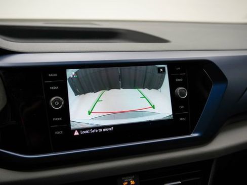 Used 2022 Volkswagen Taos SE image 28