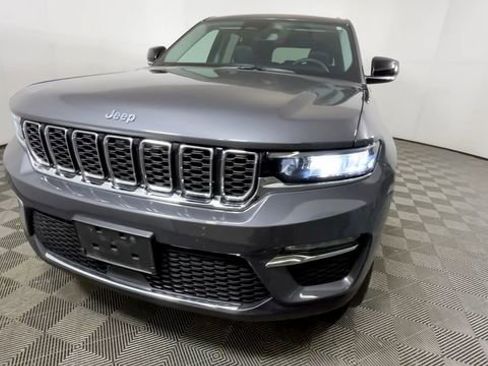 Used 2023 Jeep Grand Cherokee 4WD 4xe w/ MOPAR Finishing Package image 11