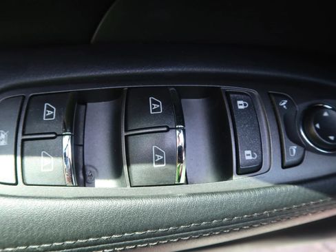 Used 2019 INFINITI Q70 Luxe w/ Sport Package RWD image 31