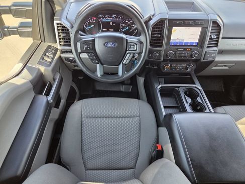 Used 2020 Ford F250 XLT w/ Tremor Off-Road Package AWD/4WD image 13