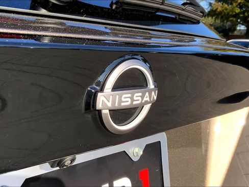 Used 2026 Nissan Kicks SV image 30