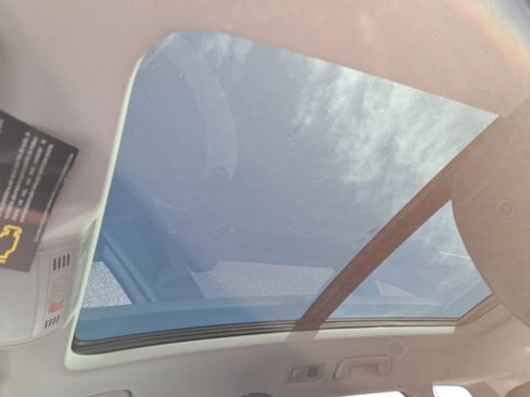 New 2026 Volkswagen Taos SE FWD image 26