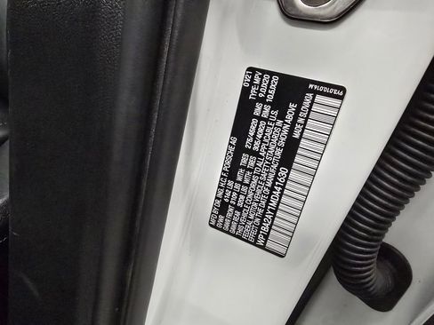 Used 2021 Porsche Cayenne Coupe image 14