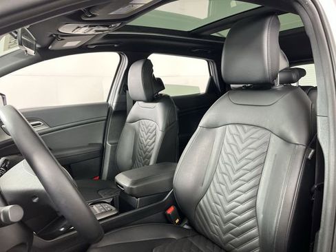 Certified 2026 Kia Sportage X-Line w/ X-Line Premium Package image 11