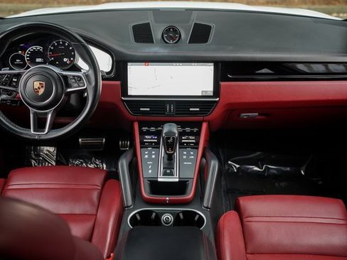 Used 2021 Porsche Cayenne S image 20