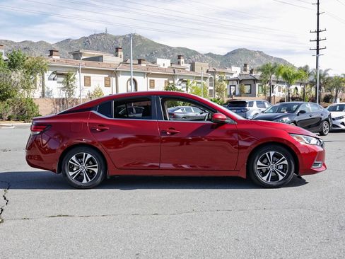 Used 2022 Nissan Sentra SV w/ Trunk Package image 3