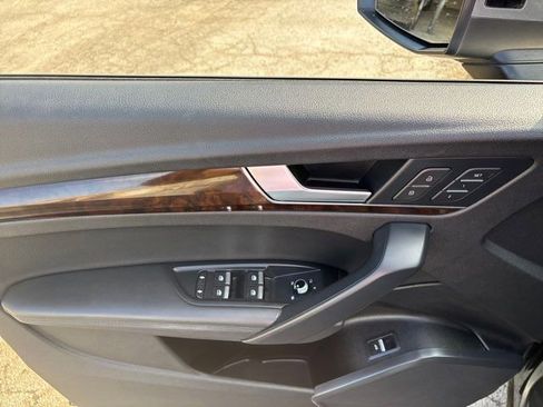 Used 2020 Audi Q5 2.0T Premium Plus w/ Premium Plus Package image 19