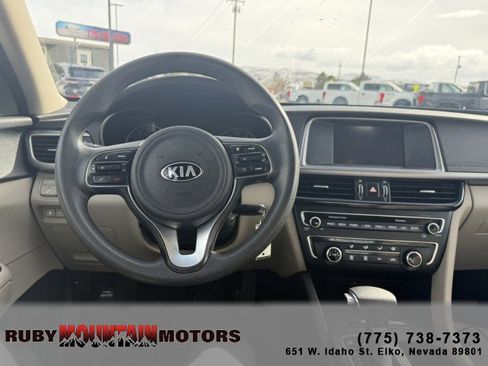 Used 2018 Kia Optima LX w/ 17" Alloy Wheels Package image 12