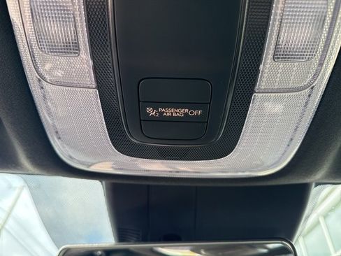 Certified 2025 Hyundai Elantra Sport image 47