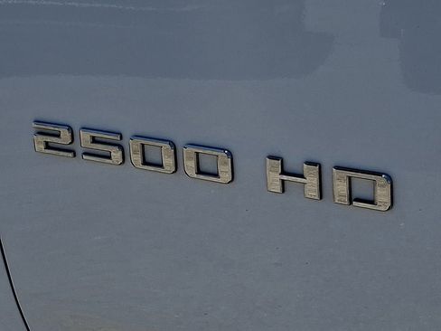 Certified 2025 Chevrolet Silverado 2500 W/T AWD/4WD image 32