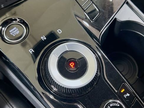 Used 2023 Kia Sportage EX image 17