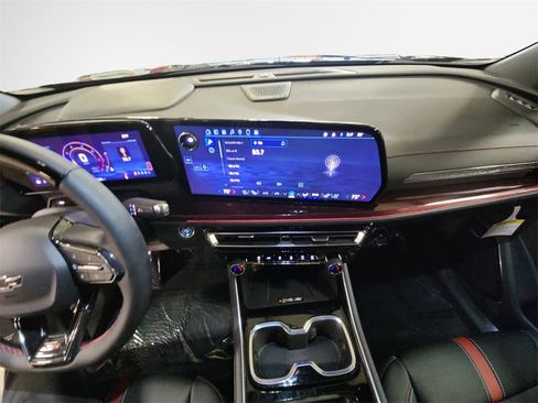 Certified 2024 Chevrolet Traverse RS w/ LPO, Floor Liner Package image 22