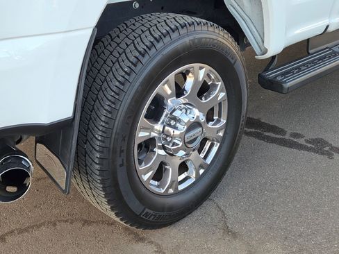 Used 2022 Ford F350 Lariat w/ Lariat Ultimate Package image 12