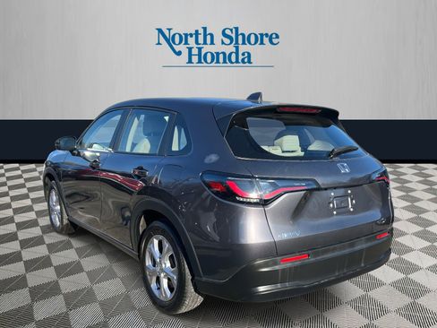 Certified 2023 Honda HR-V LX image 4