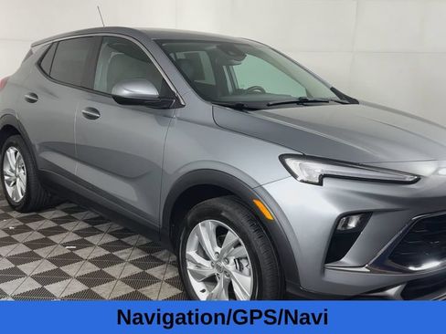 Used 2024 Buick Encore GX Preferred w/ Comfort Package AWD/4WD image 5