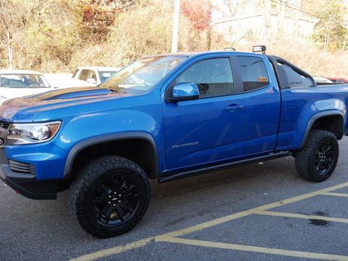 Used 2022 Chevrolet Colorado ZR2 w/ ZR2 Dusk Special Edition image 4